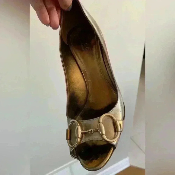 Gucci Shoes - Gucci metallic leather shoes with buckle